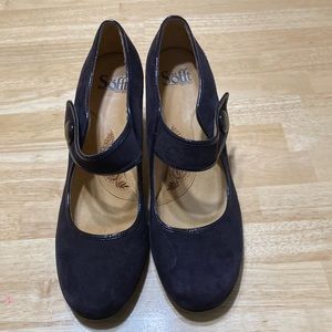 SOFFT purple suede heel/shoes, size 10M